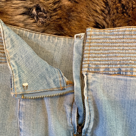 Free People Denim Skirt - Size 0 - Picture 6 of 10